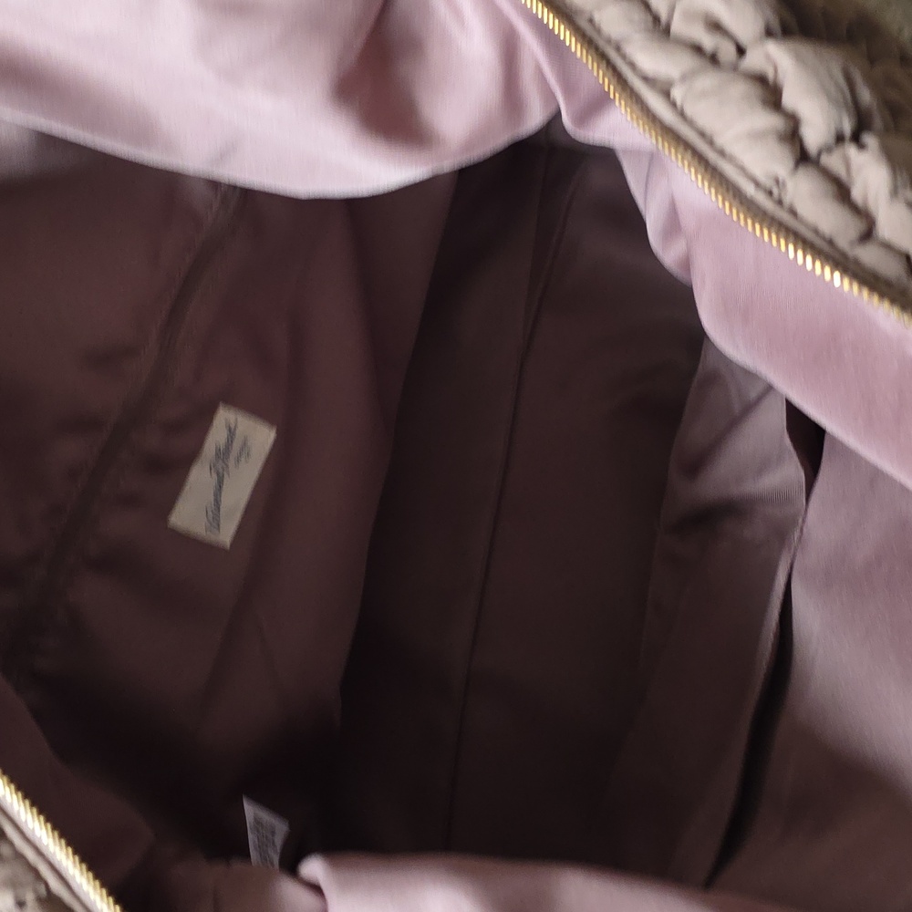 Nwot Universal Threads Weekender - image 5